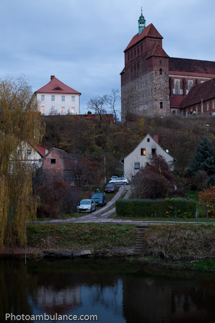 Stadtgraben und Dom